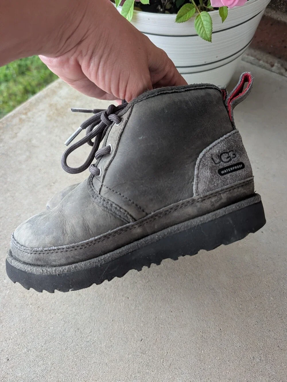 🥰EUC UGG Australia Neumel II Waterproof Lace Up Suede/Sherpa Ankle Boots, 12K